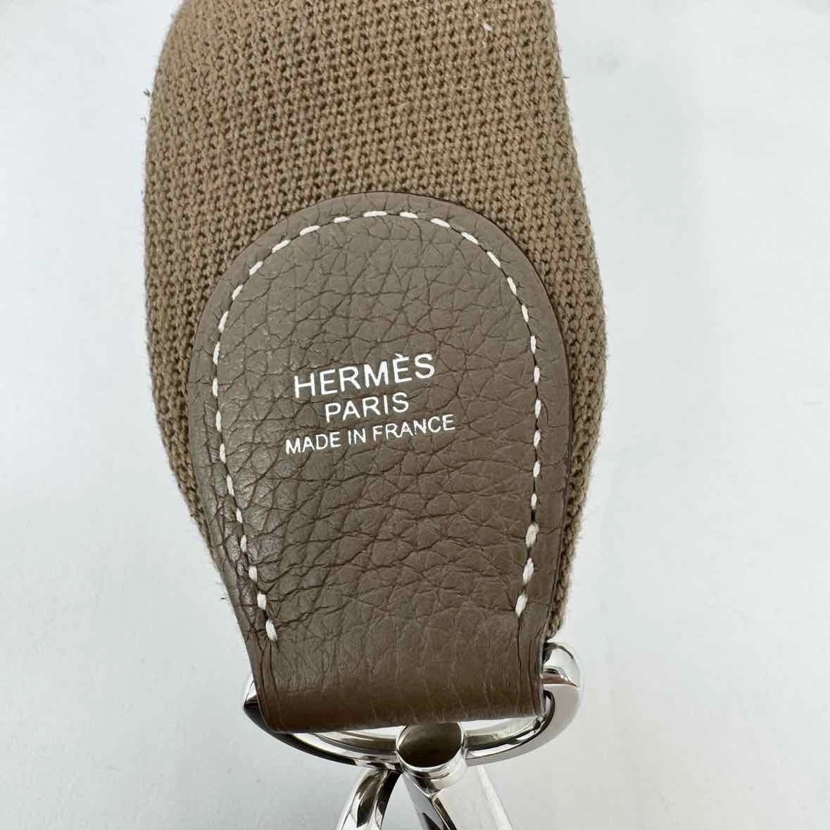 Hermes Evelyne Generation III 29 Shoulder Bag