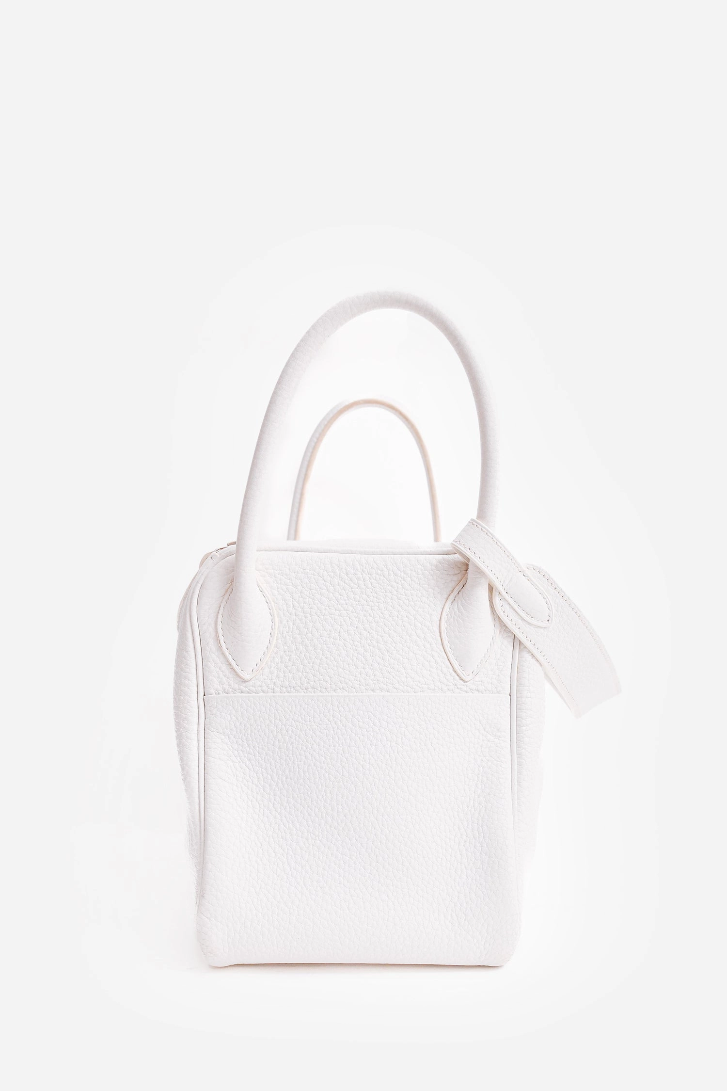Herms 2008 White Clemence Leather Lindy 30 (As Is)
