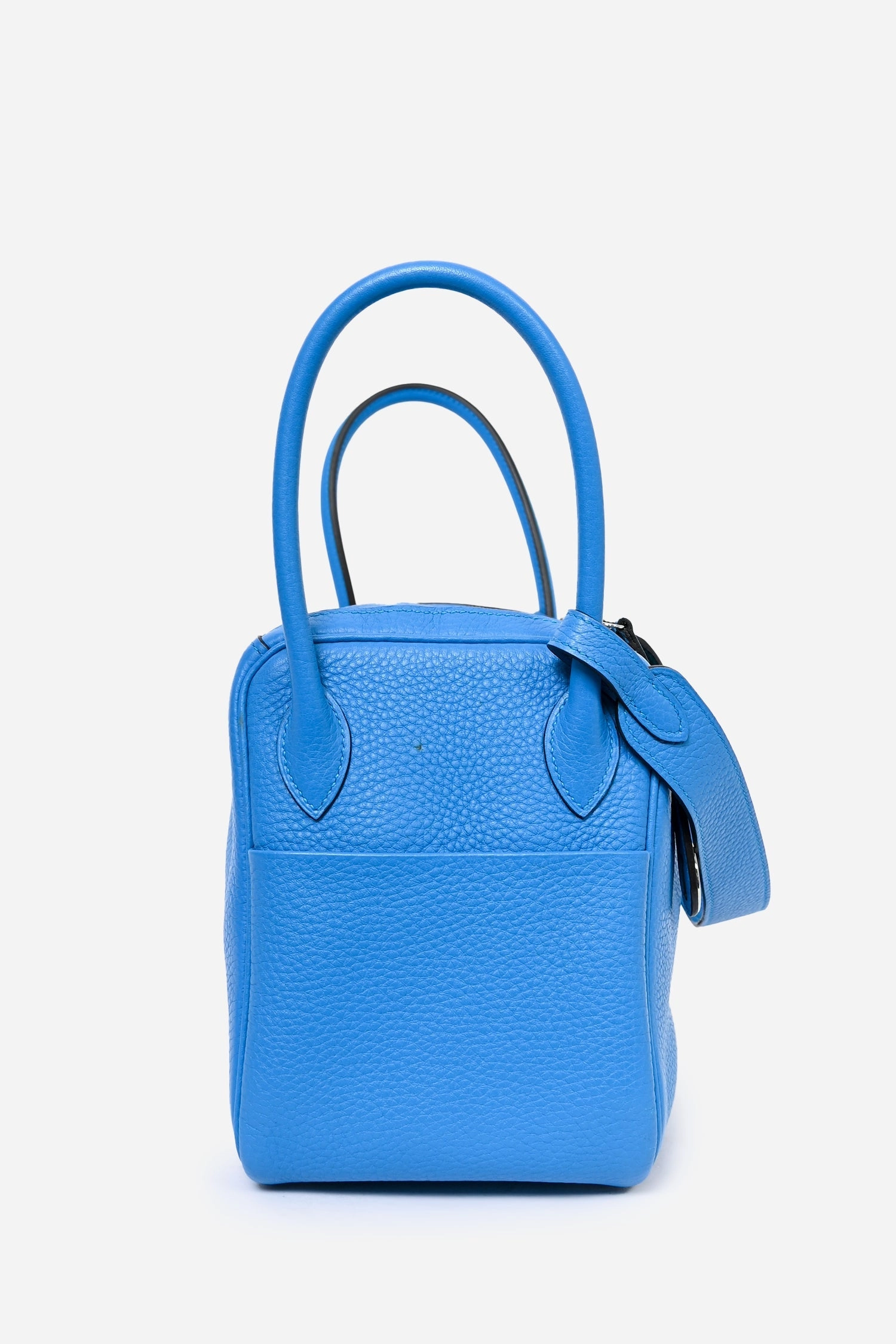 Herms 2017 Zanzibar Blue Clemence Leather Lindy 26