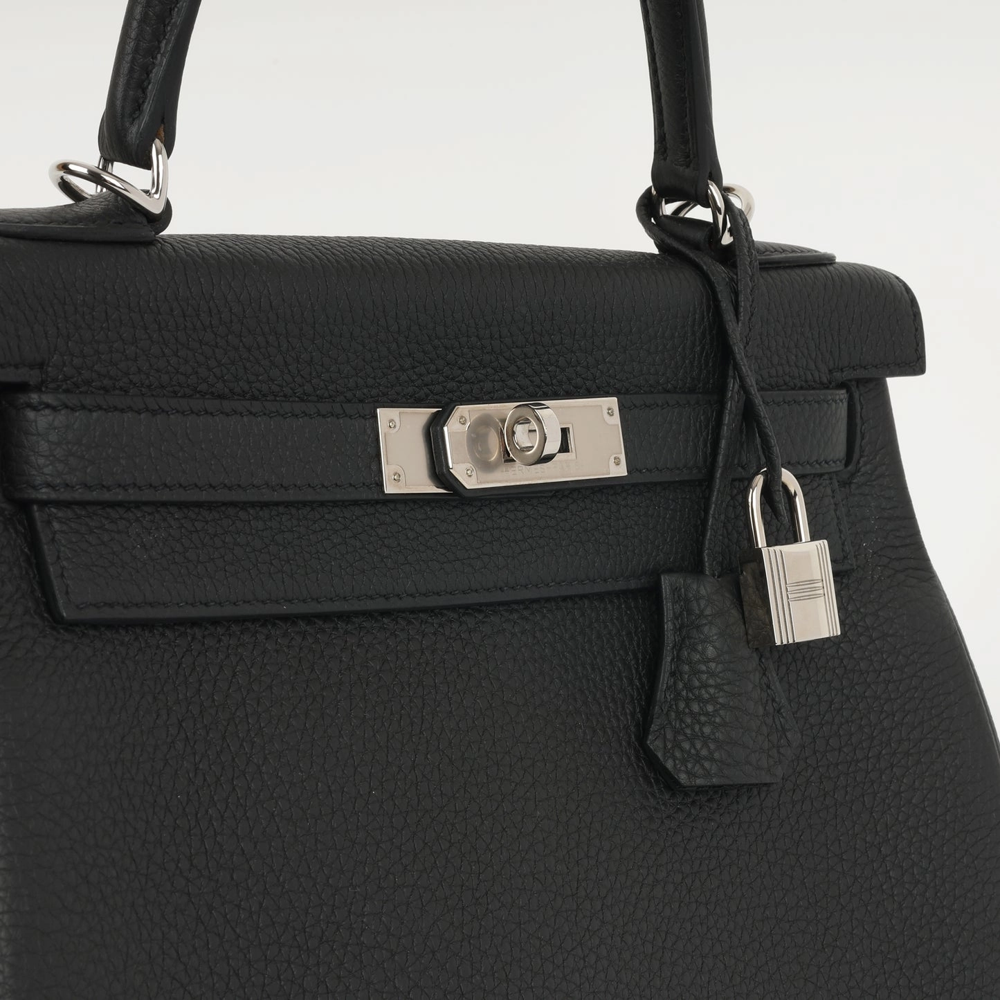 Herms - Kelly 28 - Noir Togo PHW - 2019 - Pre-loved