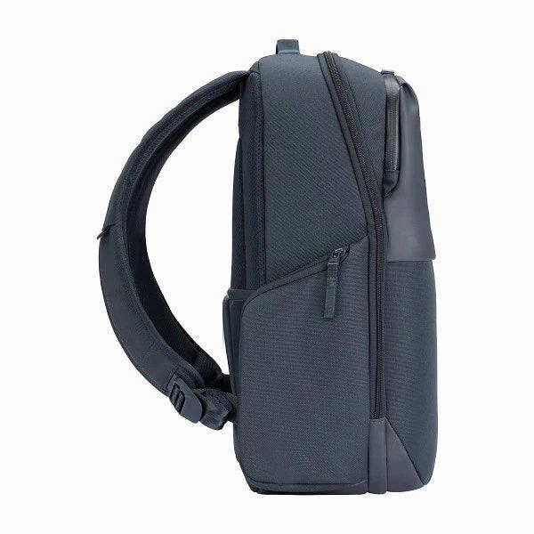 Incase Core Daypack Pack