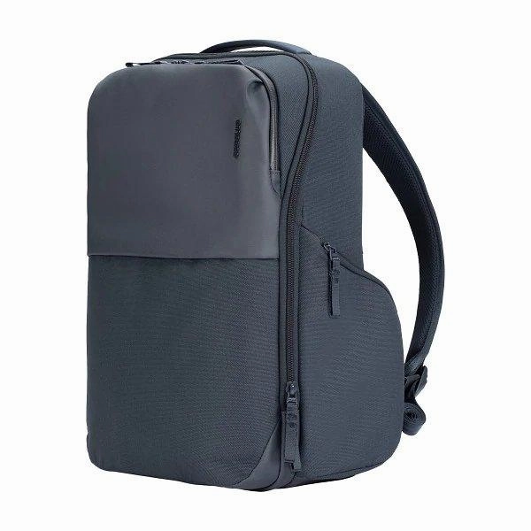 Incase Core Daypack Pack