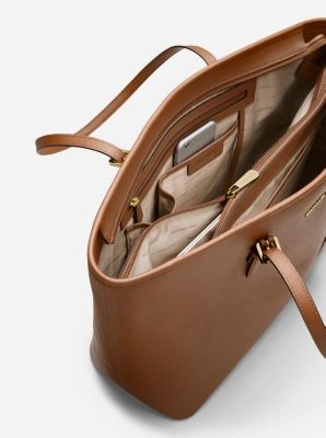 Jet Set Medium Saffiano Leather Top-Zip Tote Bag
