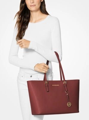 Jet Set Medium Saffiano Leather Top-Zip Tote Bag