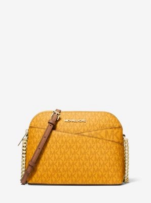 Jet Set Travel Medium Logo Dome Crossbody Bag