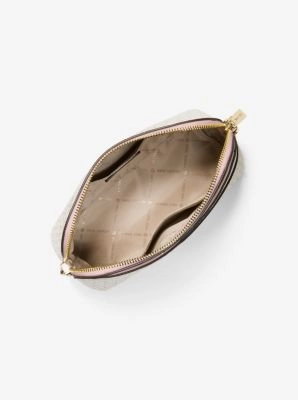 Jet Set Travel Medium Logo Dome Crossbody Bag
