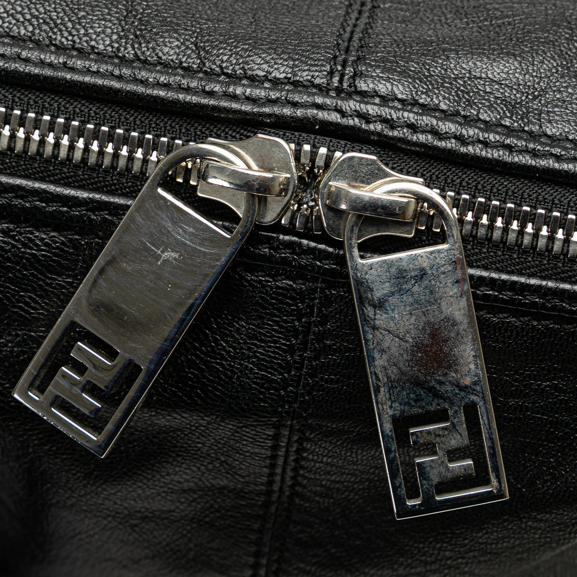Leather Unzipped Shoulder Bag
