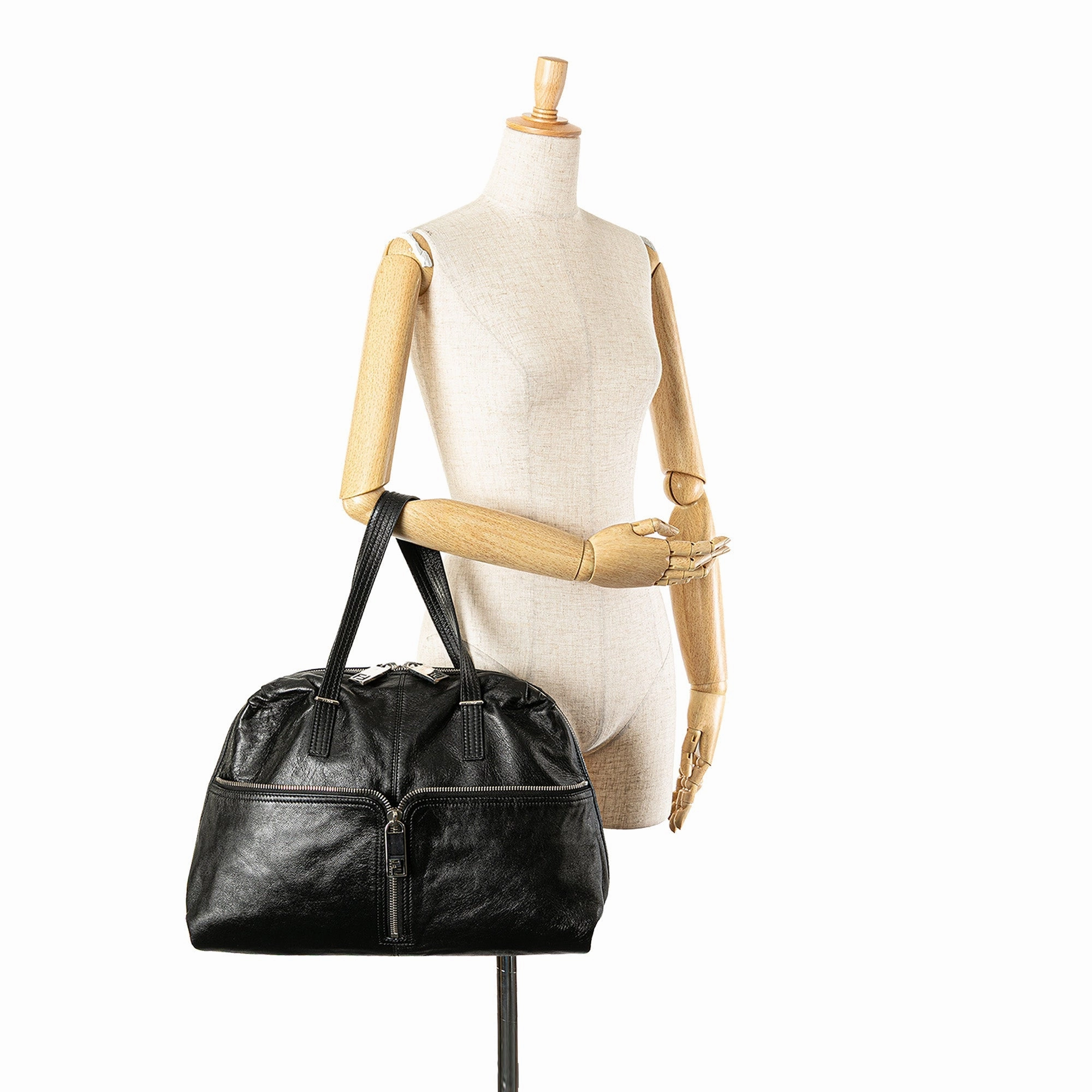 Leather Unzipped Shoulder Bag