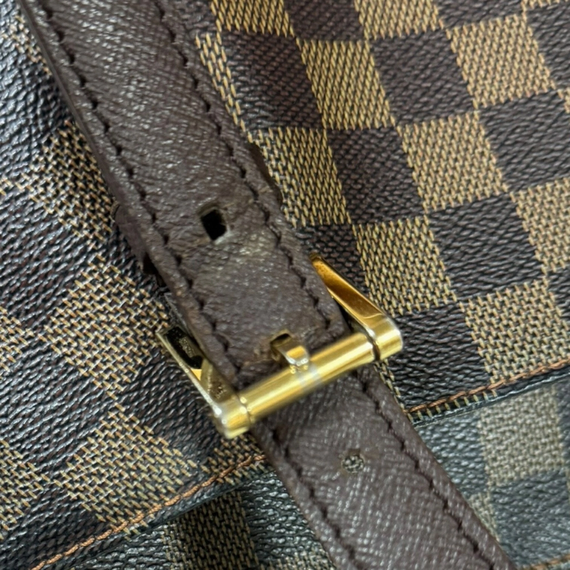 Lockme II Shoulder Bag Brown