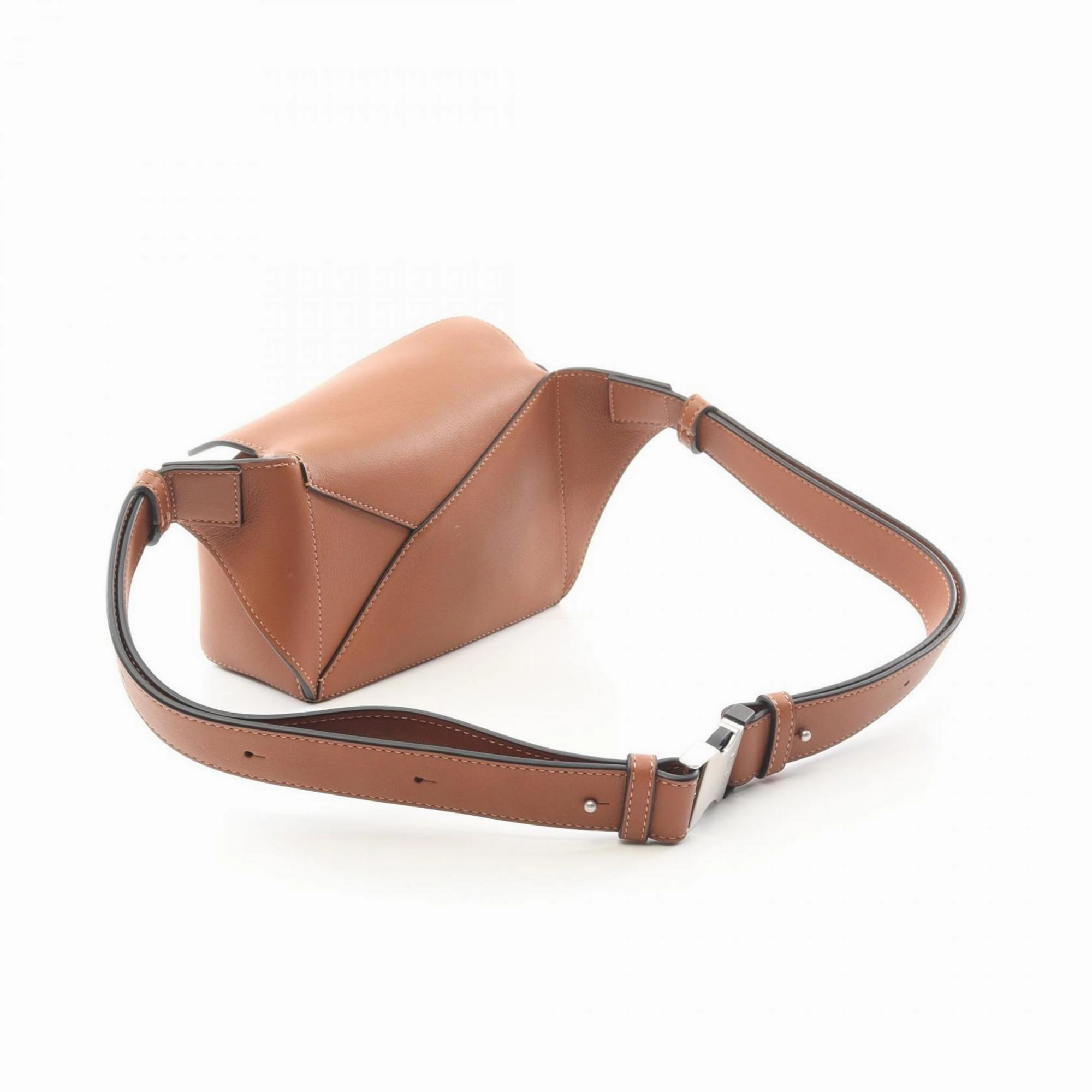 Loewe Leather Fanny Pack (Pre-Owned)