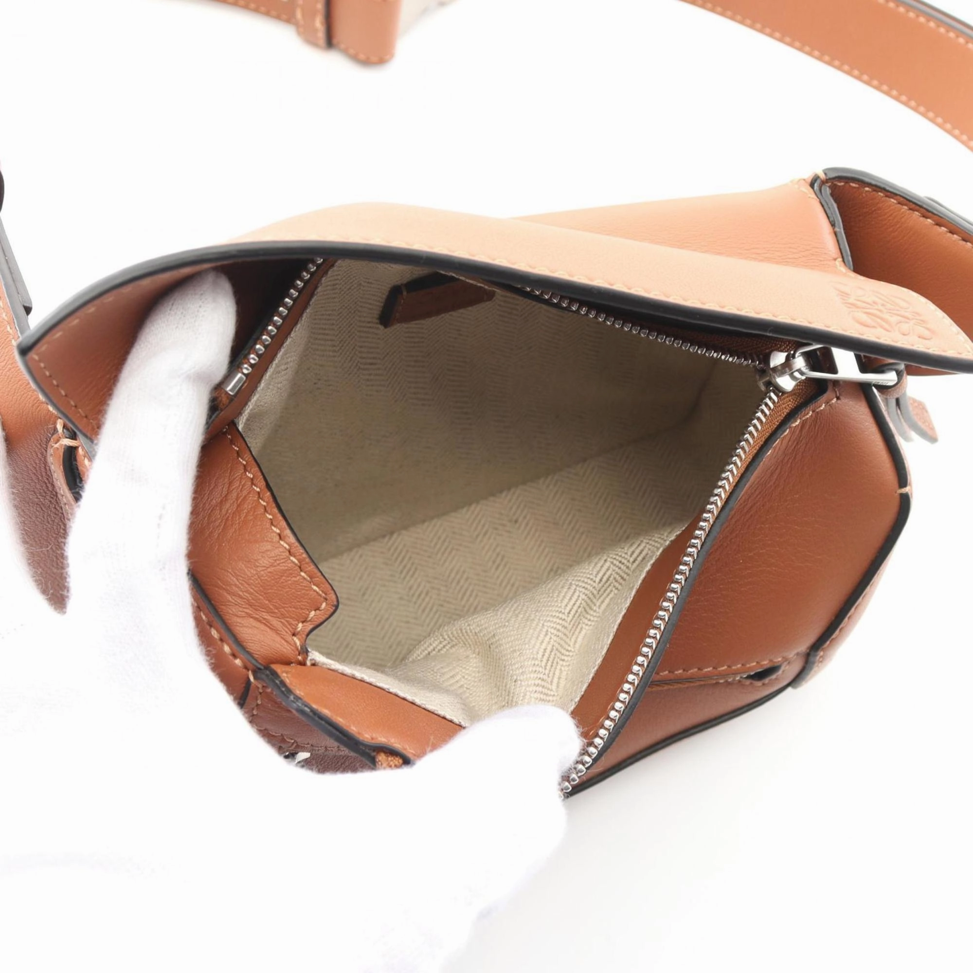 Loewe Leather Fanny Pack (Pre-Owned)
