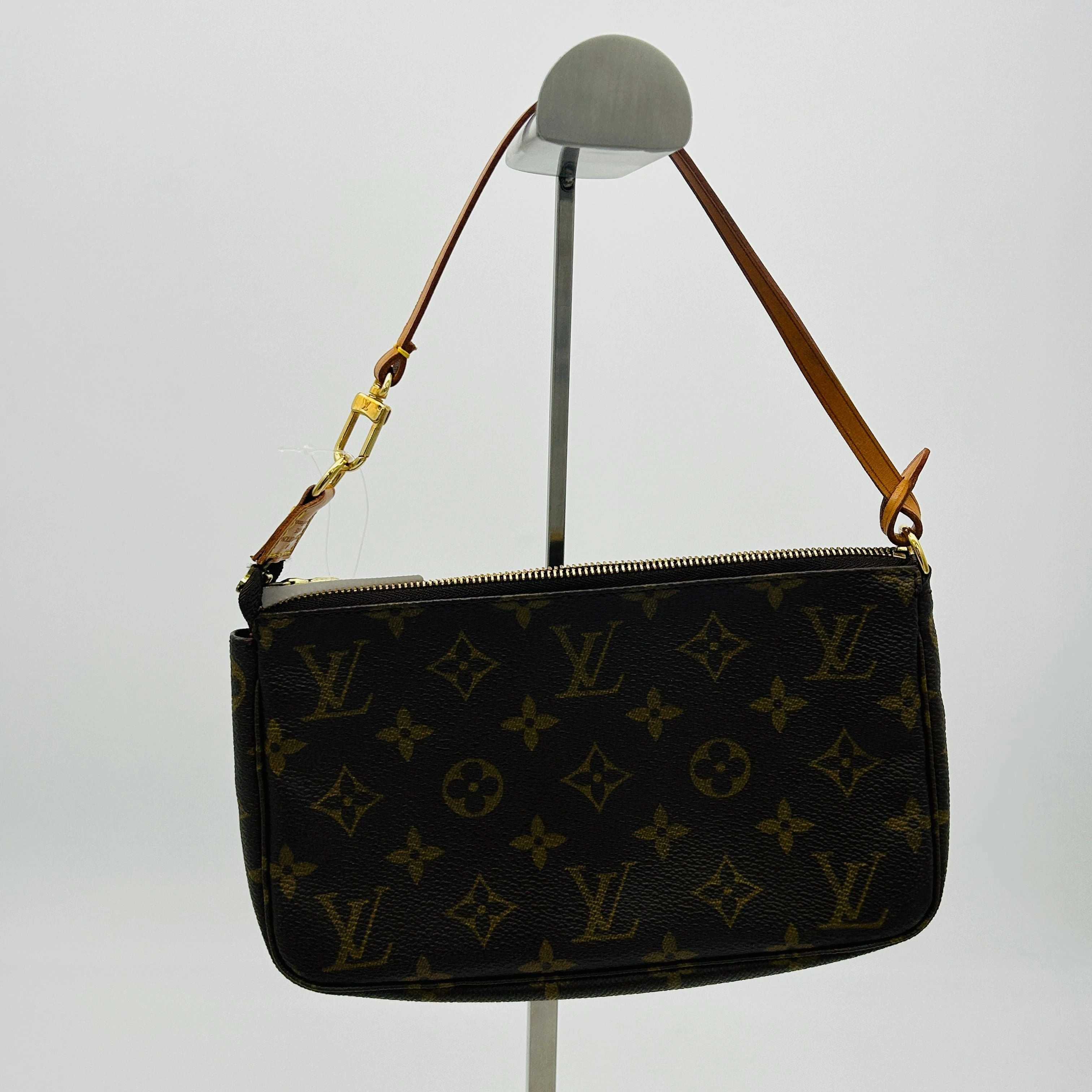 Louis Vuitton | Bags | Pre Loved Louis Vuitton Monogram Pochette Accessoires Women Bagsshoulder Bag  B1223LTJV5