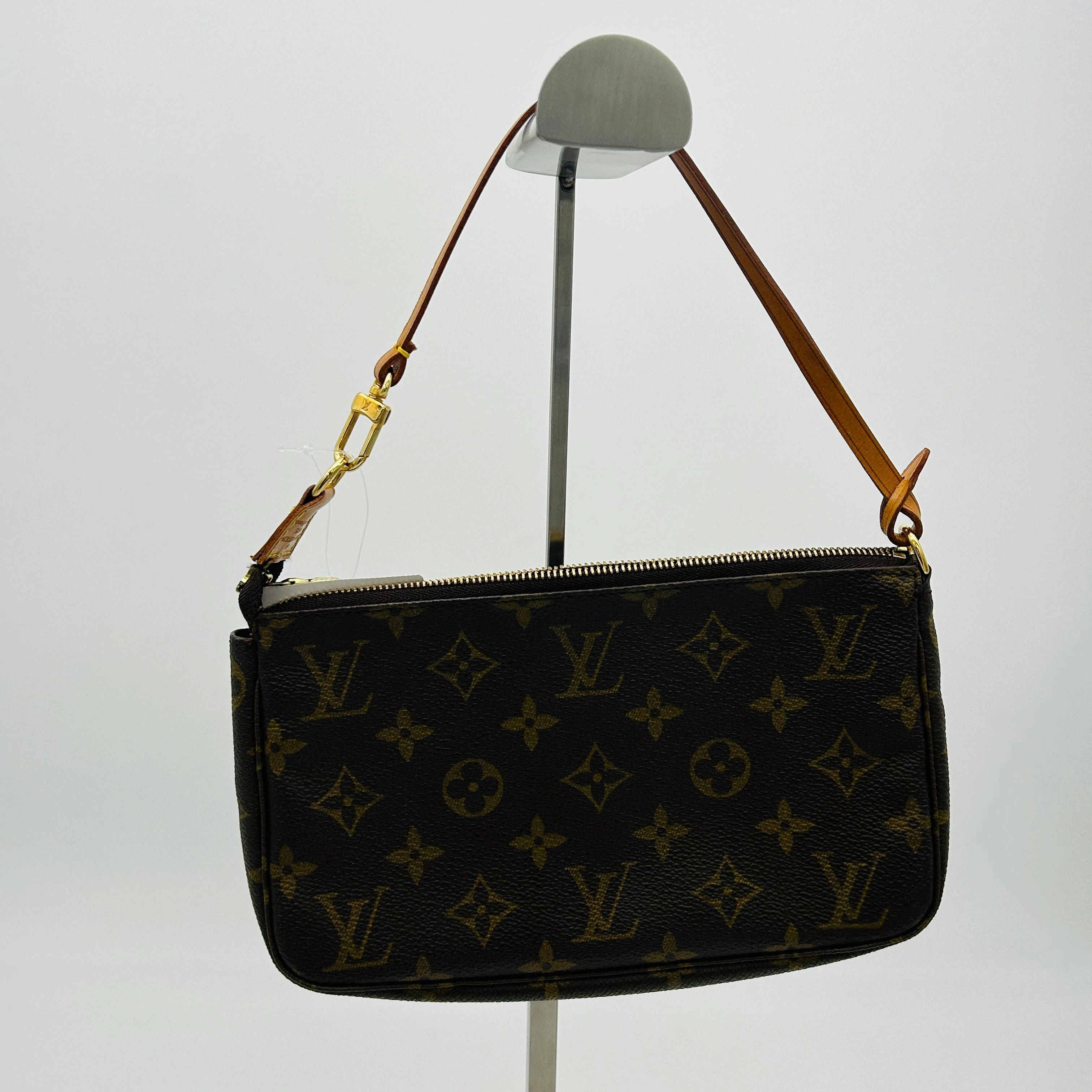 Louis Vuitton | Bags | Pre Loved Louis Vuitton Monogram Pochette Accessoires Women Bagsshoulder Bag  B1223LTJV5