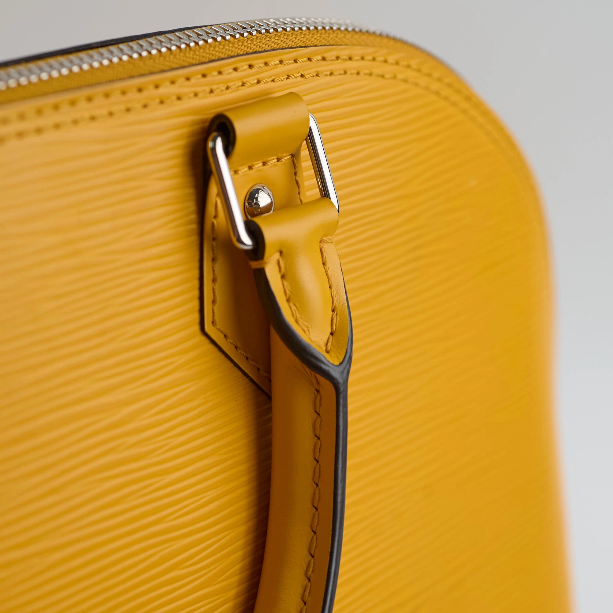 Louis Vuitton Alma MM Epi Mimosa Yellow