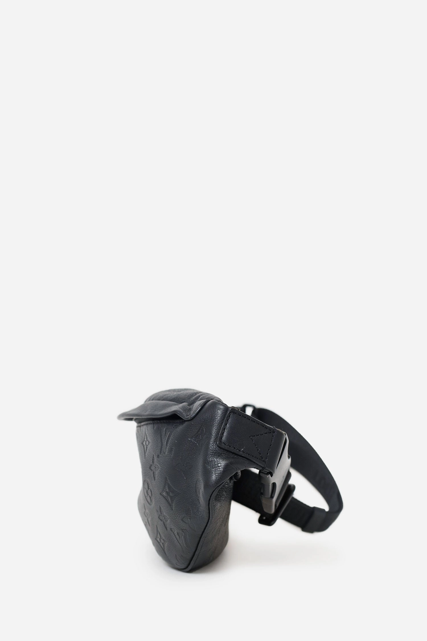Louis Vuitton Black Monogram Shadow Calfskin Discovery Bumbag PM