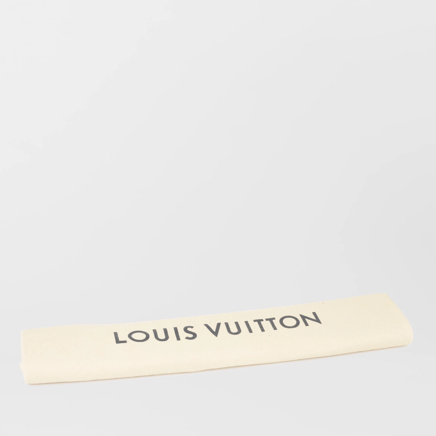 Louis Vuitton Blanche MM