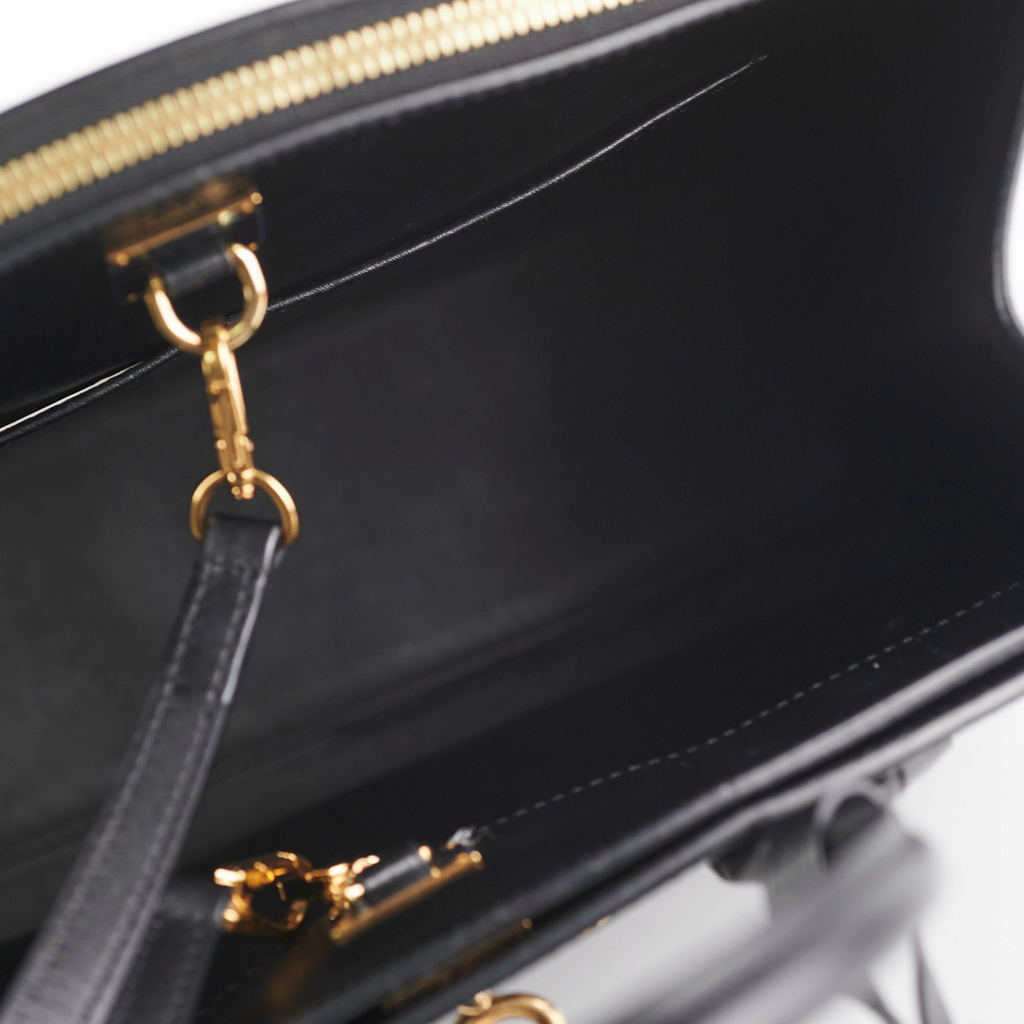 Louis Vuitton City Streamer MM Bag Black