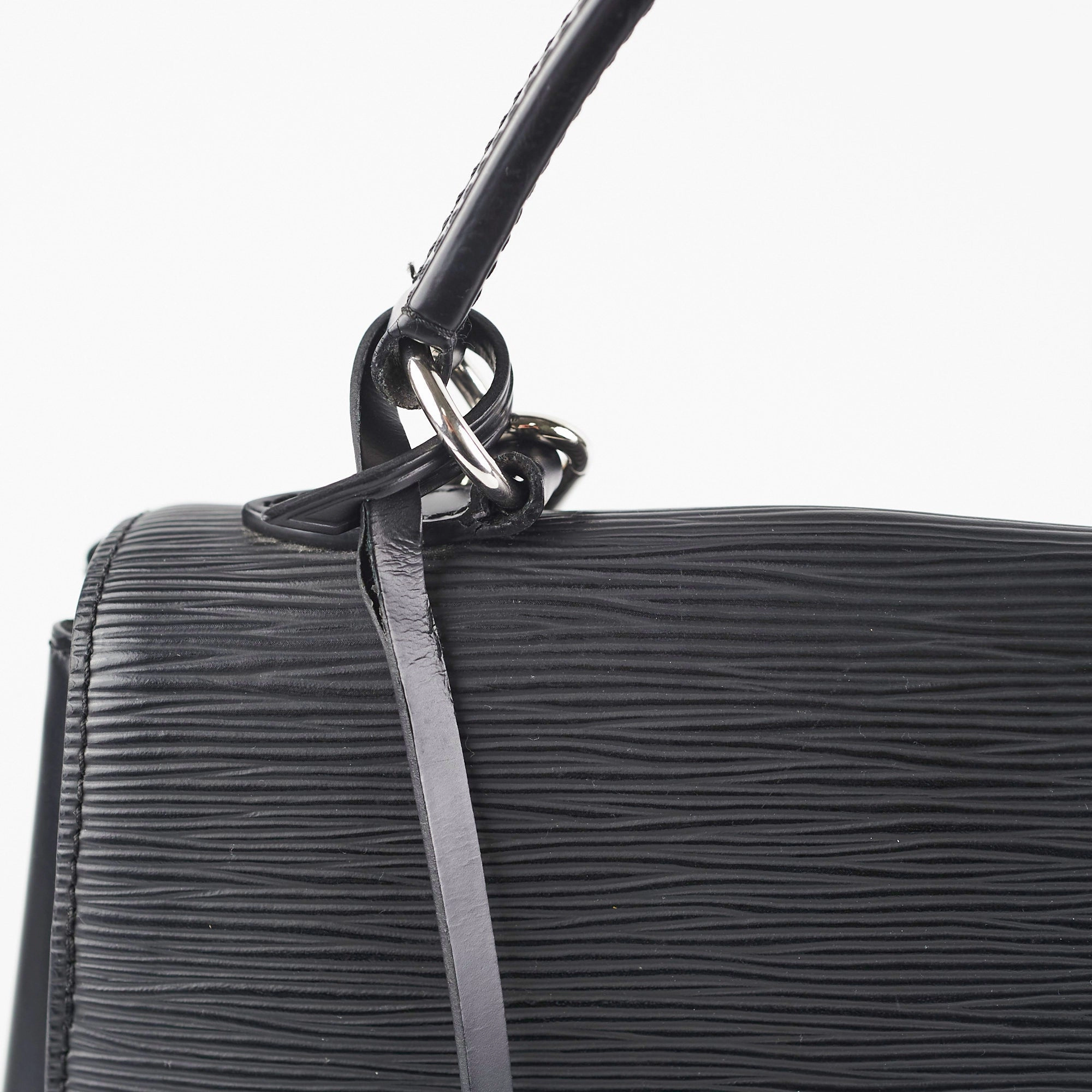 Louis Vuitton Cluny MM Epi Black Bag