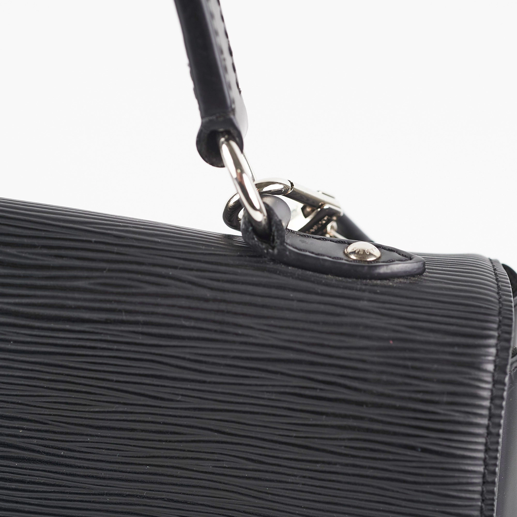 Louis Vuitton Cluny MM Epi Black Bag