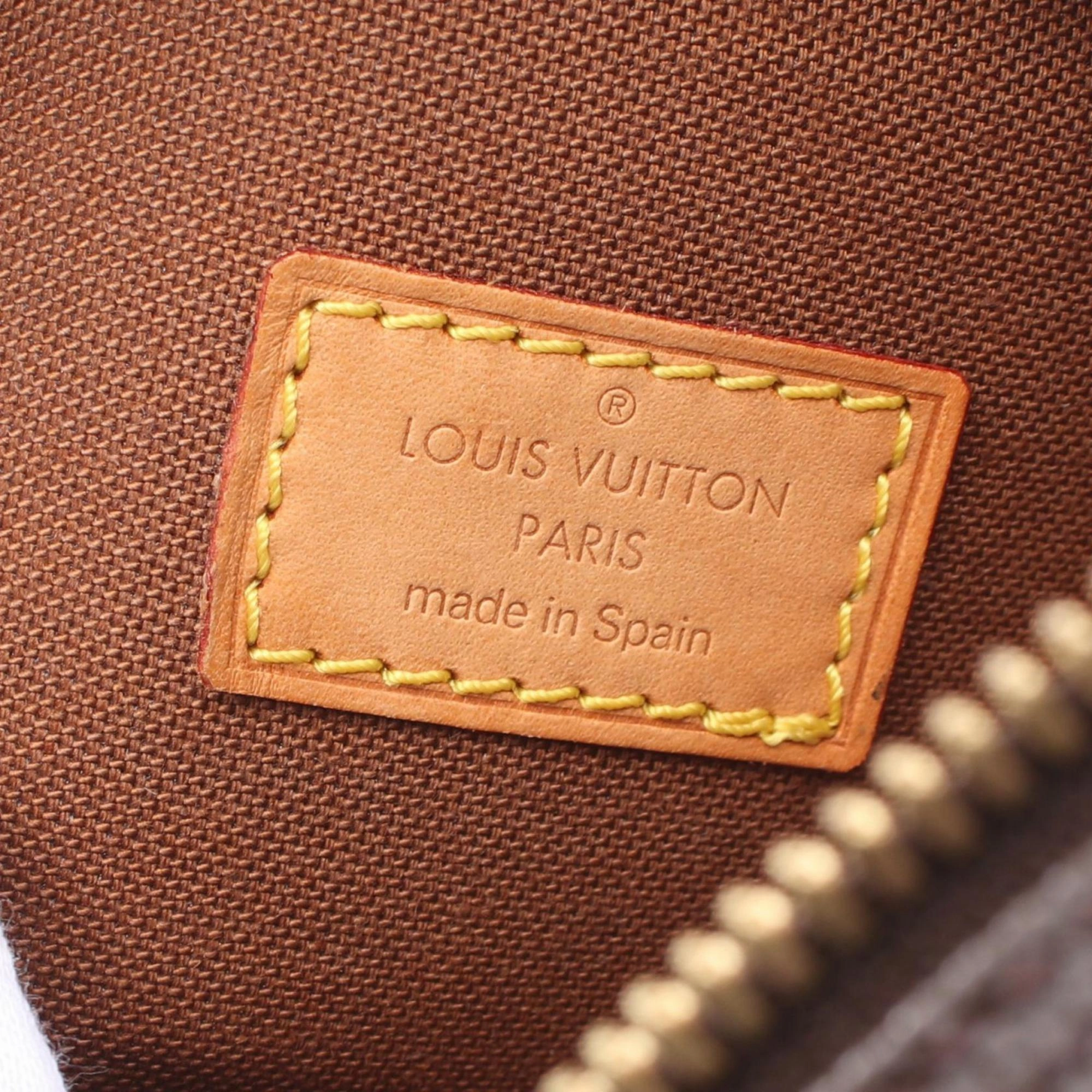 Louis Vuitton Coated Canvas Pvc Monogram Leather Fanny Pack (Pre-Owned)