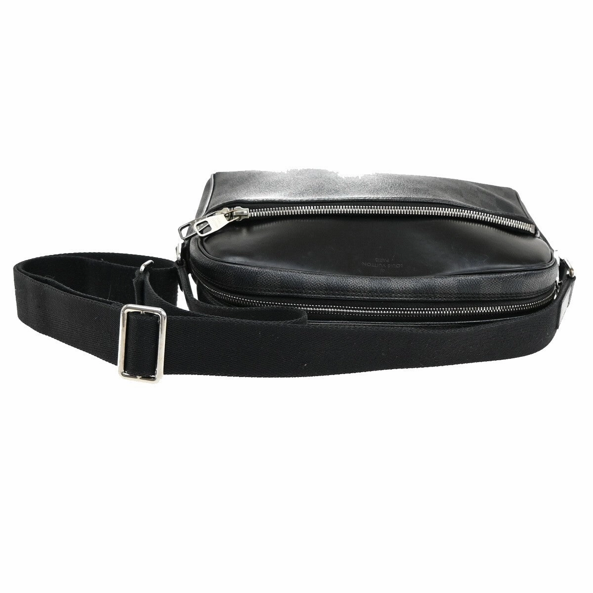 Louis Vuitton Daytona Reporter Canvas Shoulder Bag (Pre-Owned)