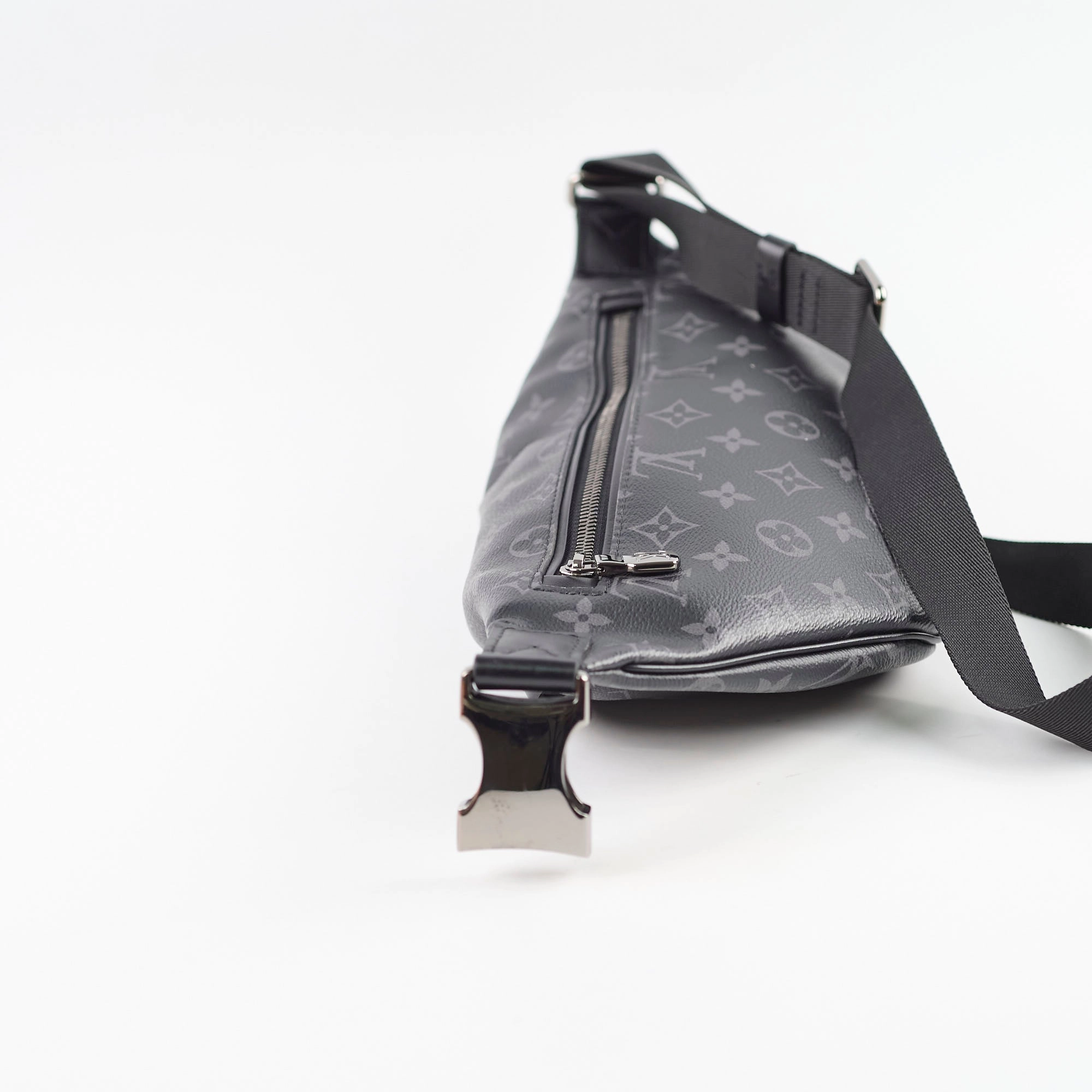 Louis Vuitton Discovery Bumbag PM Monogram Eclipse
