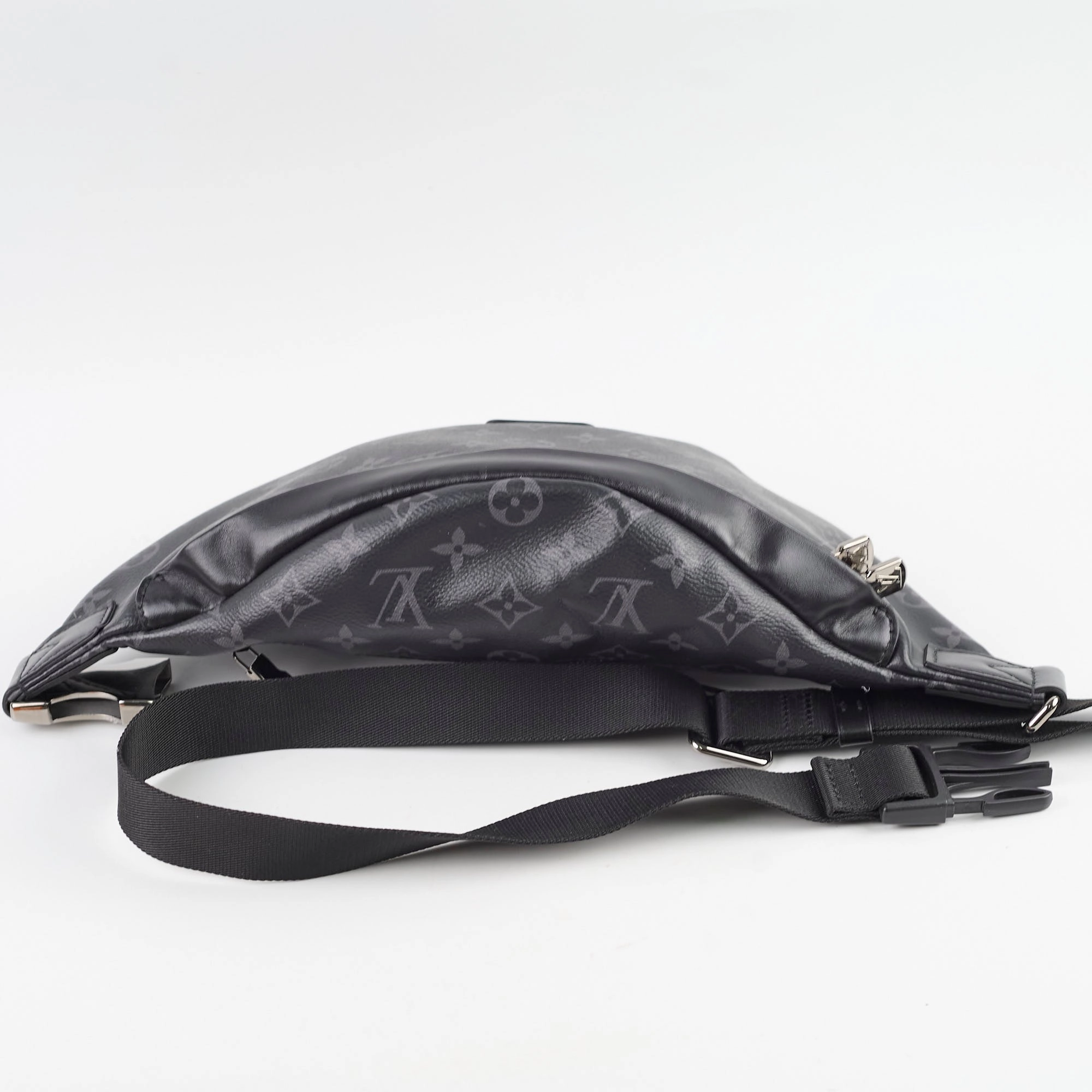 Louis Vuitton Discovery Bumbag PM Monogram Eclipse