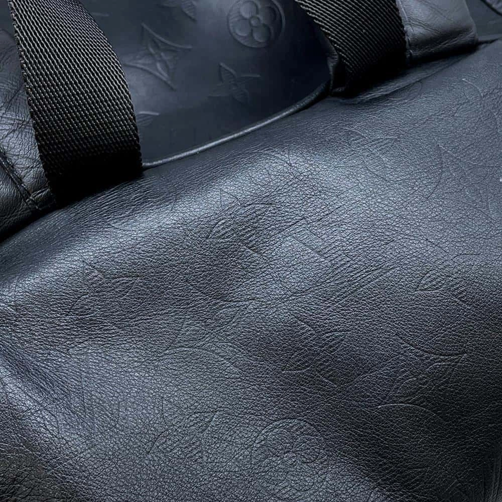 LOUIS VUITTON DiscoveryBackpack Noir M43680 Monogram Shadow