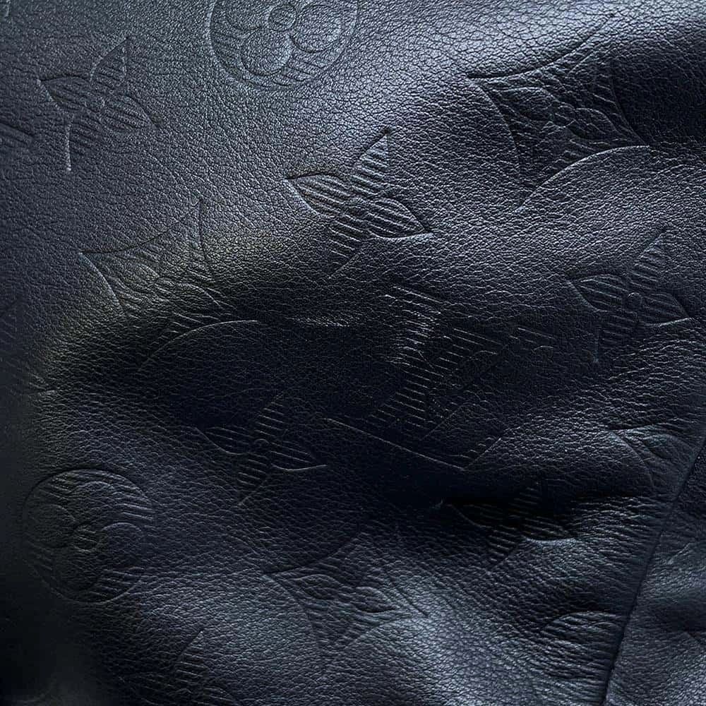 LOUIS VUITTON DiscoveryBackpack Noir M43680 Monogram Shadow