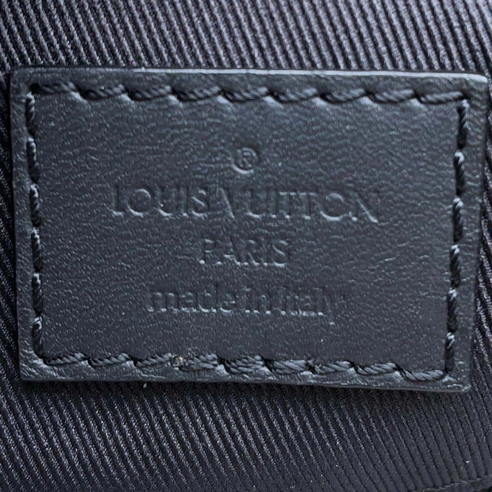 LOUIS VUITTON DiscoveryBackpack Noir M43680 Monogram Shadow