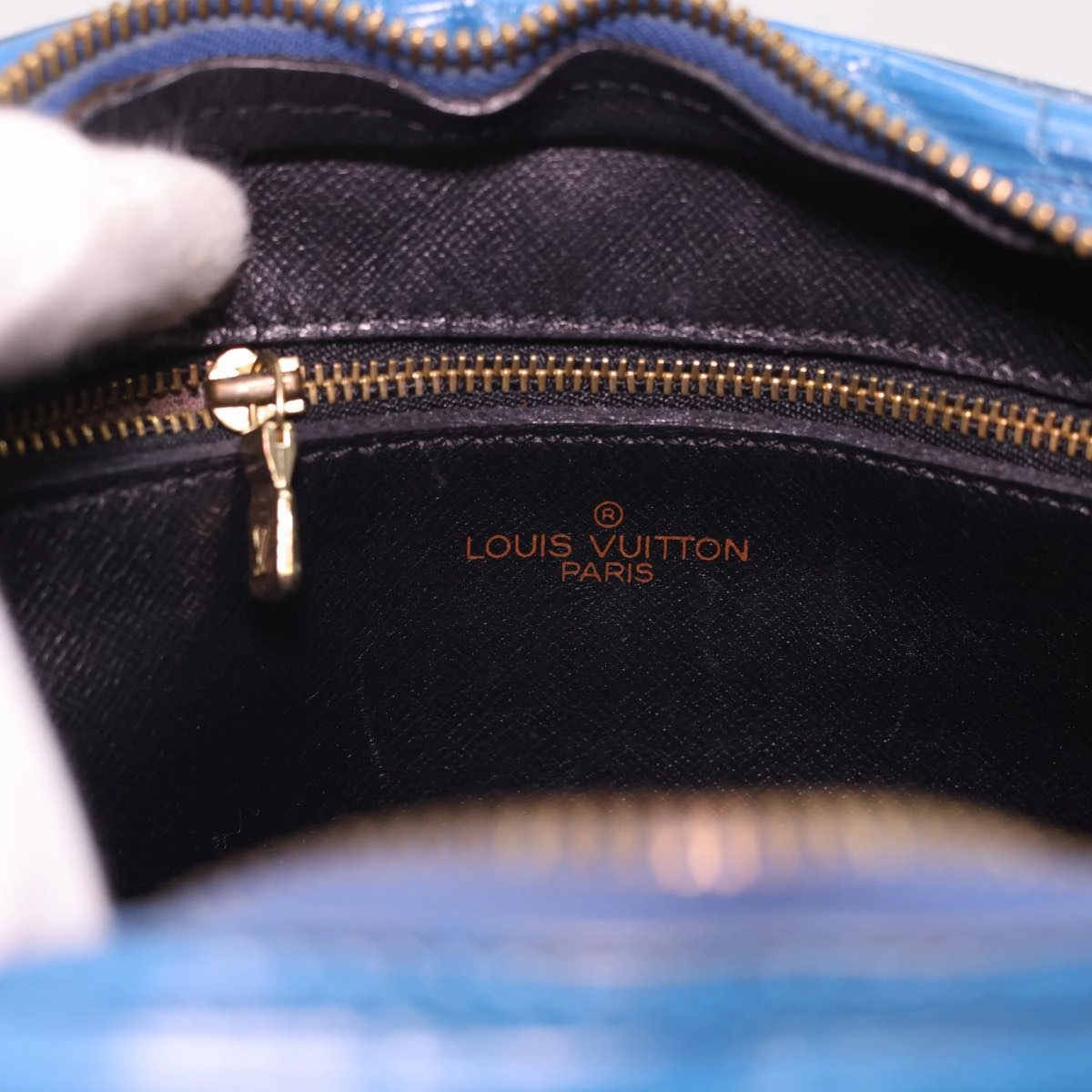 LOUIS VUITTON Epi June Feuille Shoulder Bag Blue M52155 LV 40091
