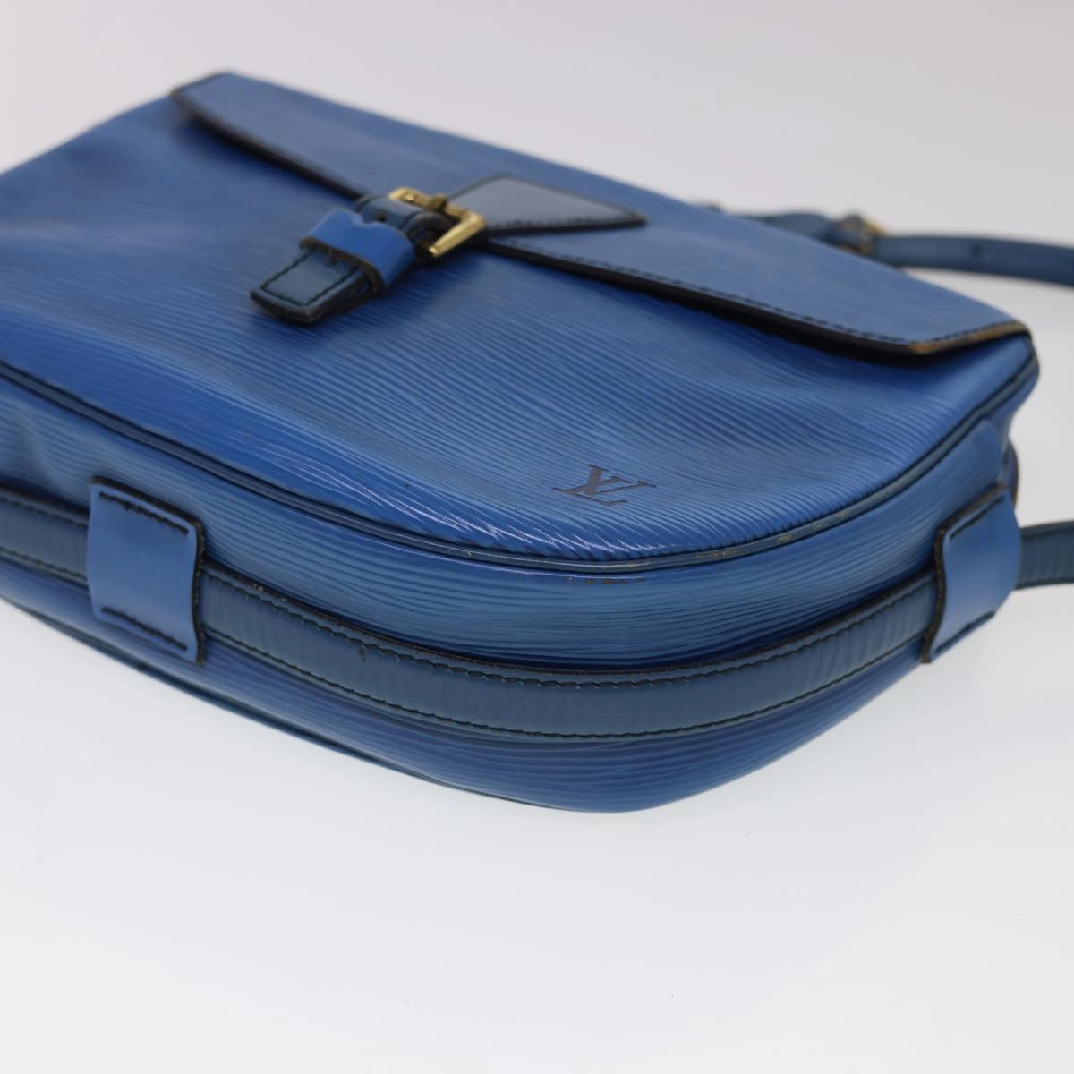 LOUIS VUITTON Epi June Feuille Shoulder Bag Blue M52155 LV 40091