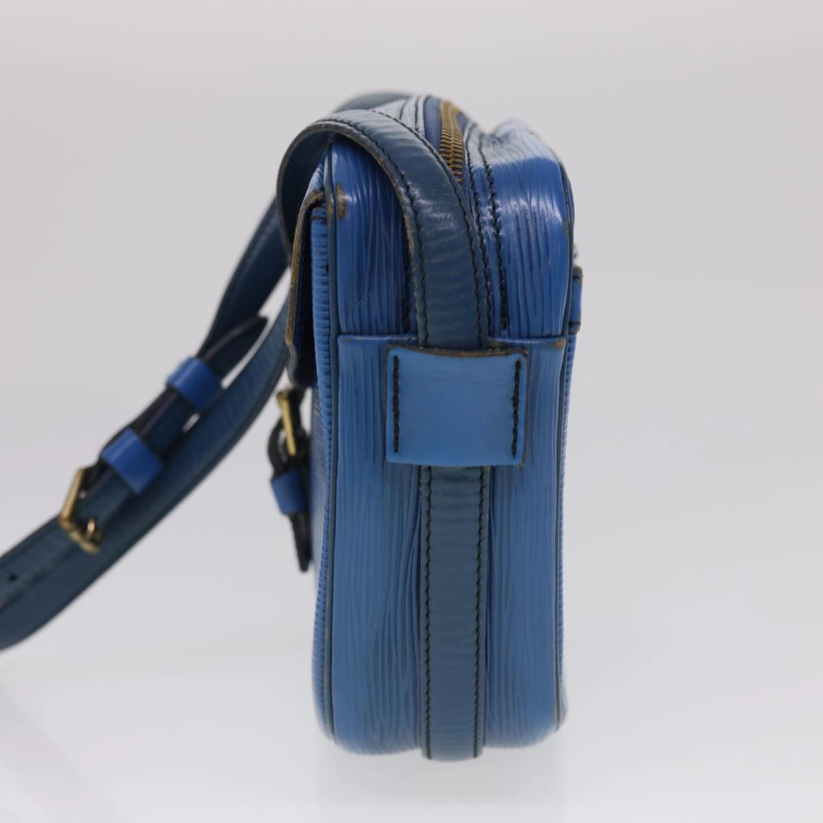 LOUIS VUITTON Epi June Feuille Shoulder Bag Blue M52155 LV 40091