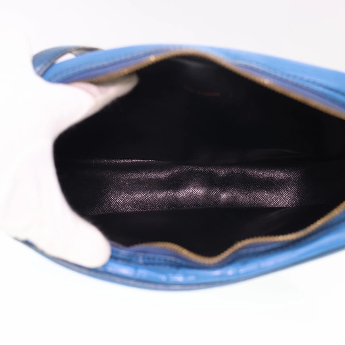 LOUIS VUITTON Epi June Feuille Shoulder Bag Blue M52155 LV 40091