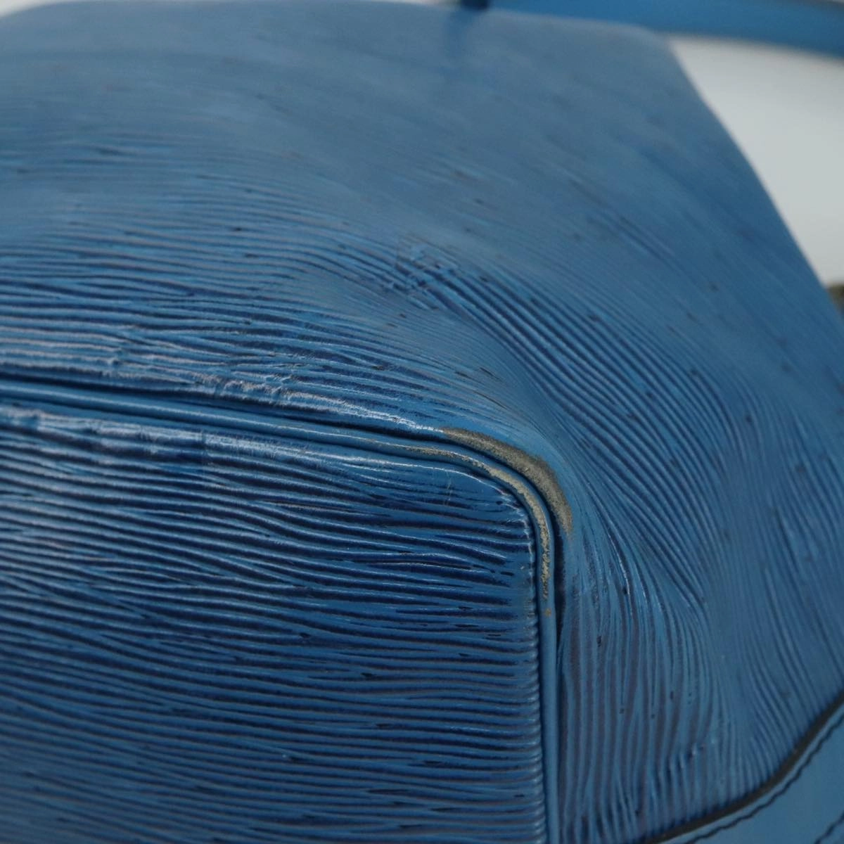 LOUIS VUITTON Epi Petit Noe Shoulder Bag Blue M44105 LV 105446