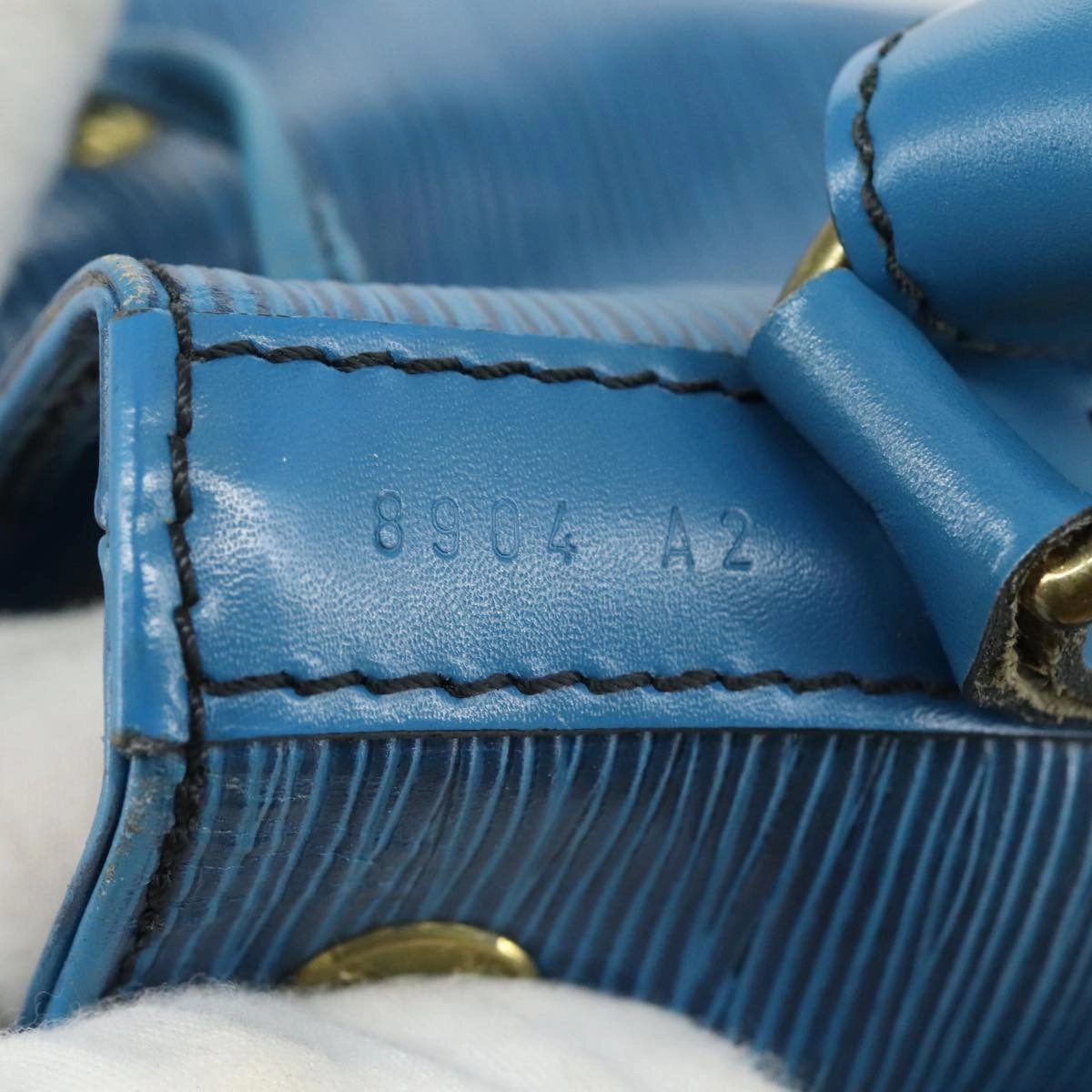 LOUIS VUITTON Epi Petit Noe Shoulder Bag Blue M44105 LV 105446