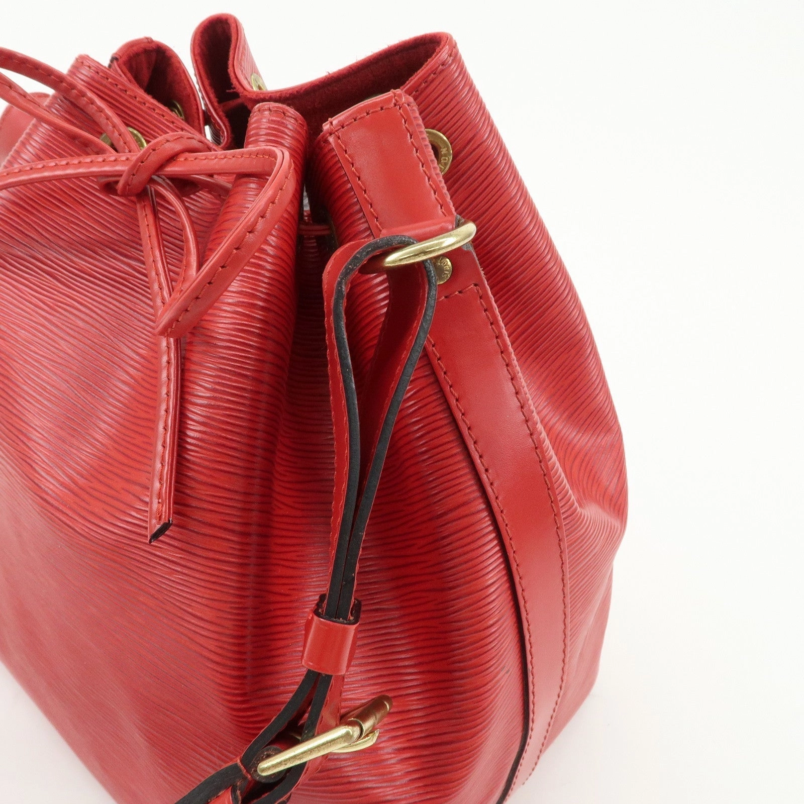 Louis Vuitton Epi Petit Noe Shoulder Bag Castilian Red M44107