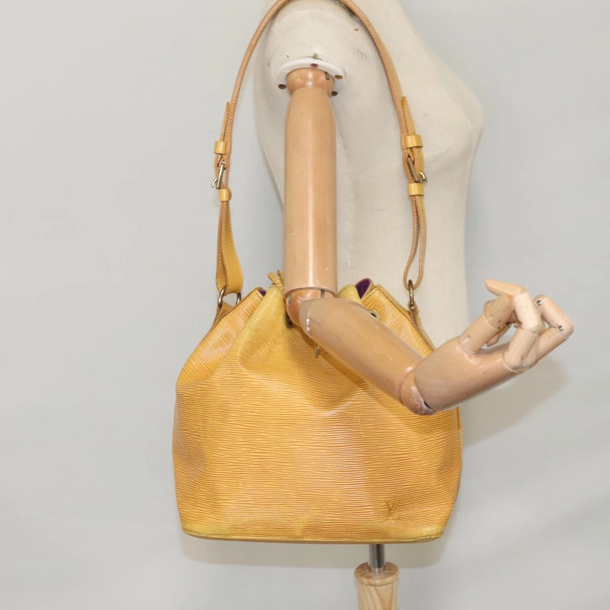 LOUIS VUITTON Epi Petit Noe Shoulder Bag Yellow M44102 LV 107472