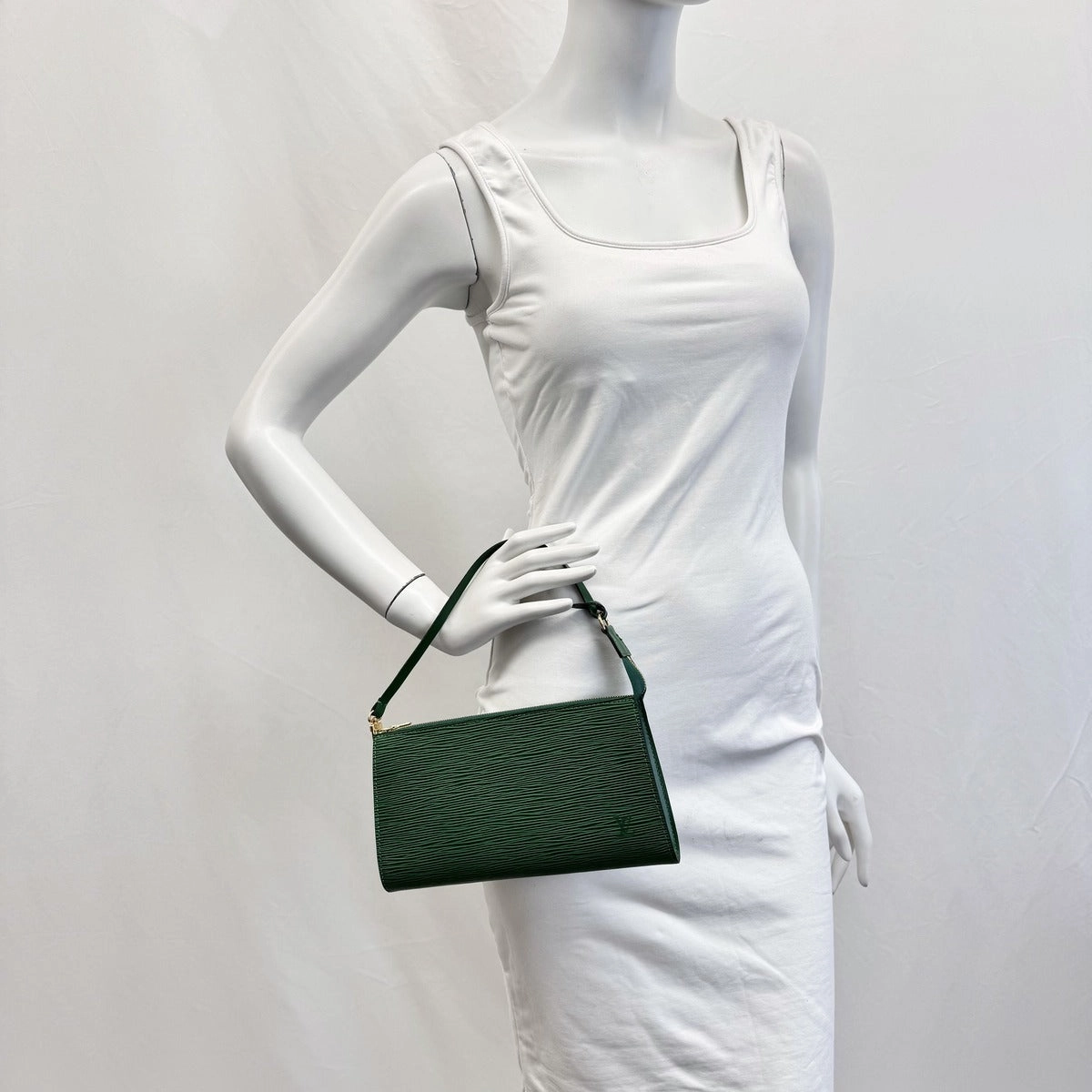 Louis Vuitton Epi Pochette