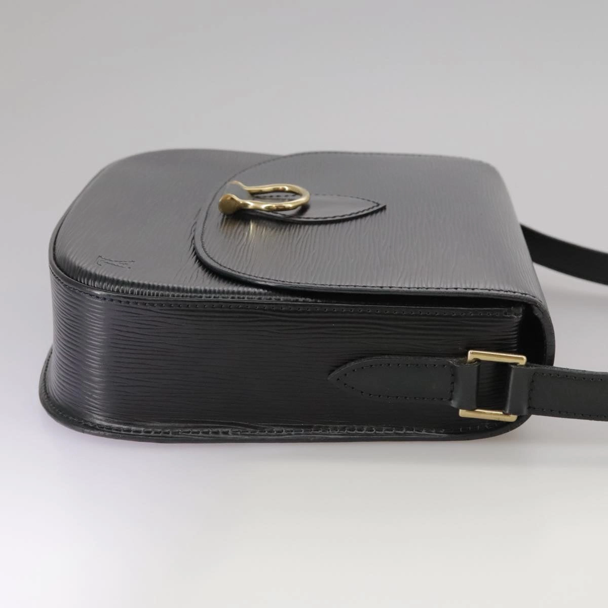 LOUIS VUITTON Epi Saint Cloud GM Shoulder Bag Black Noir M52192 LV ep7029