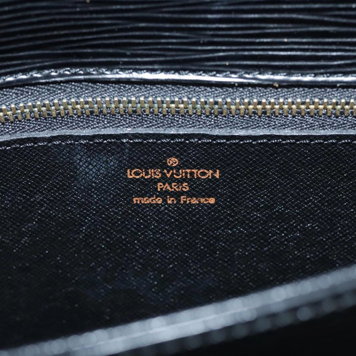 LOUIS VUITTON Epi Saint Cloud GM Shoulder Bag Black Noir M52192 LV ep7029