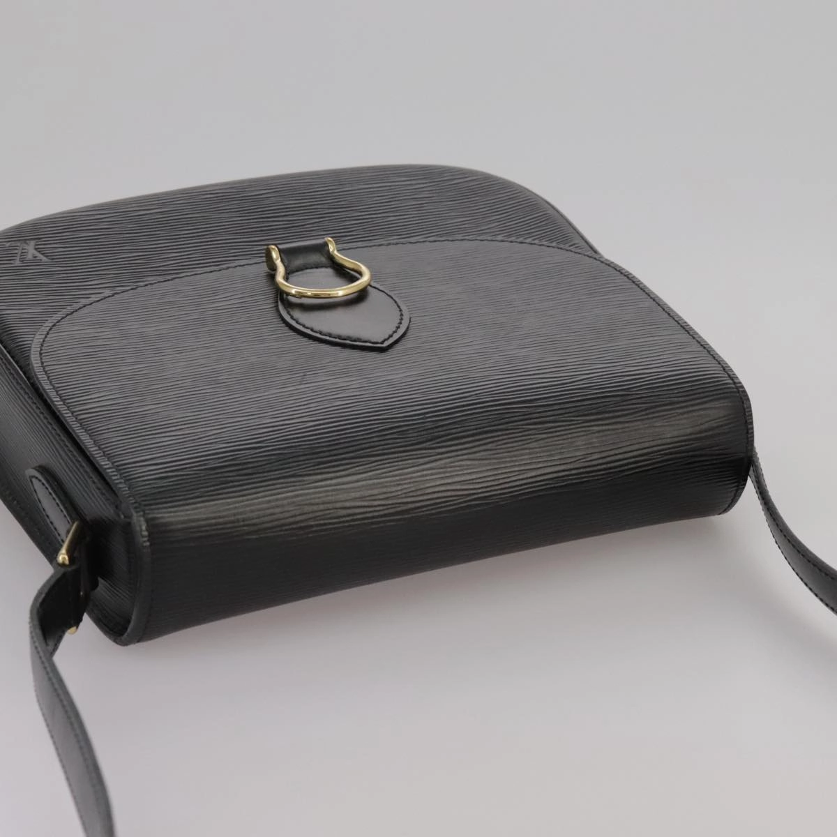 LOUIS VUITTON Epi Saint Cloud GM Shoulder Bag Black Noir M52192 LV ep7029