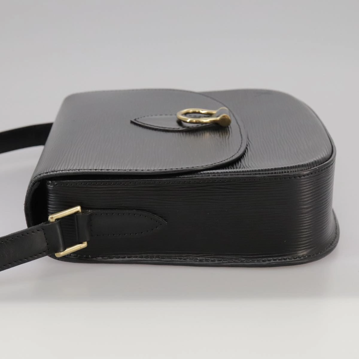 LOUIS VUITTON Epi Saint Cloud GM Shoulder Bag Black Noir M52192 LV ep7029