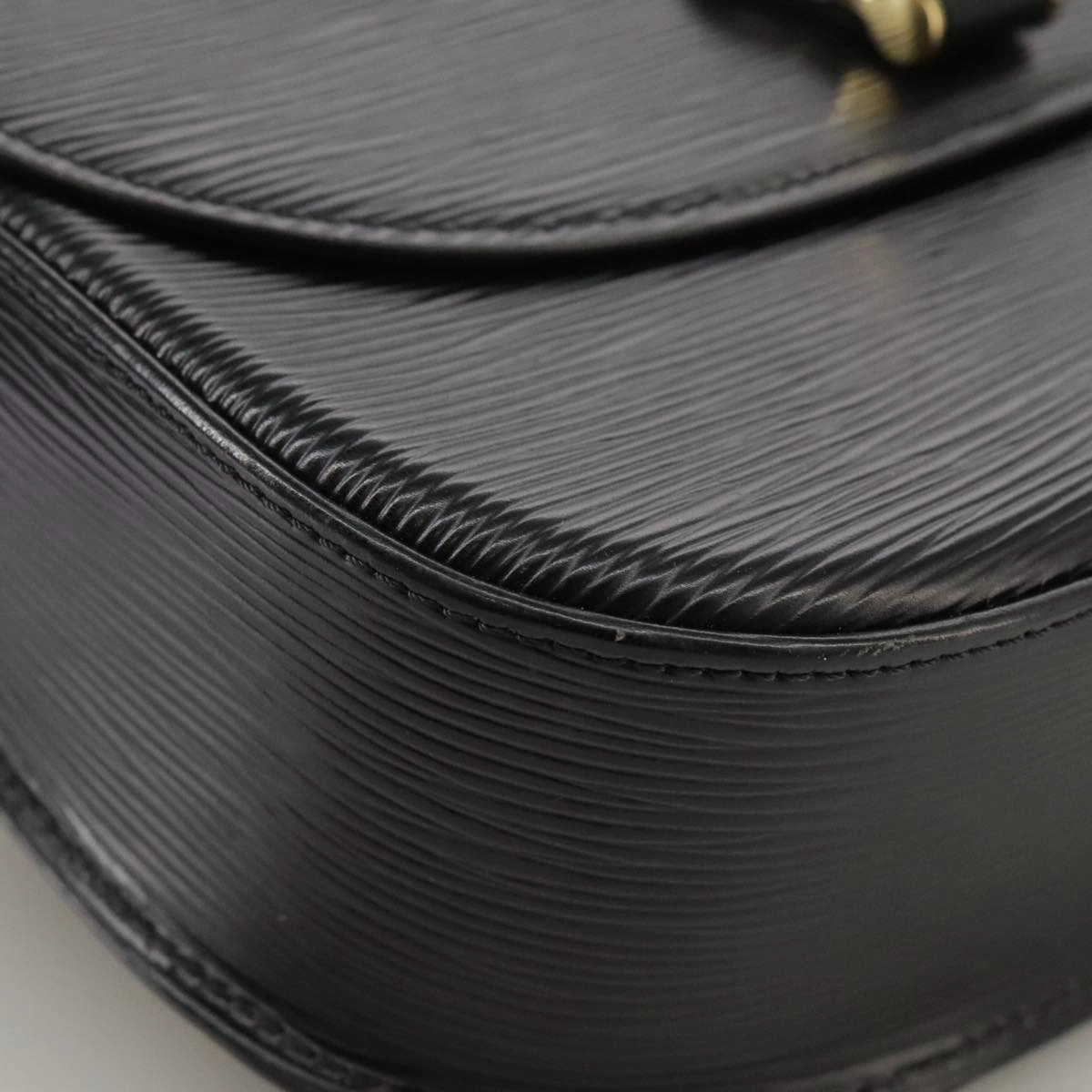 LOUIS VUITTON Epi Saint Cloud GM Shoulder Bag Black Noir M52192 LV ep7029