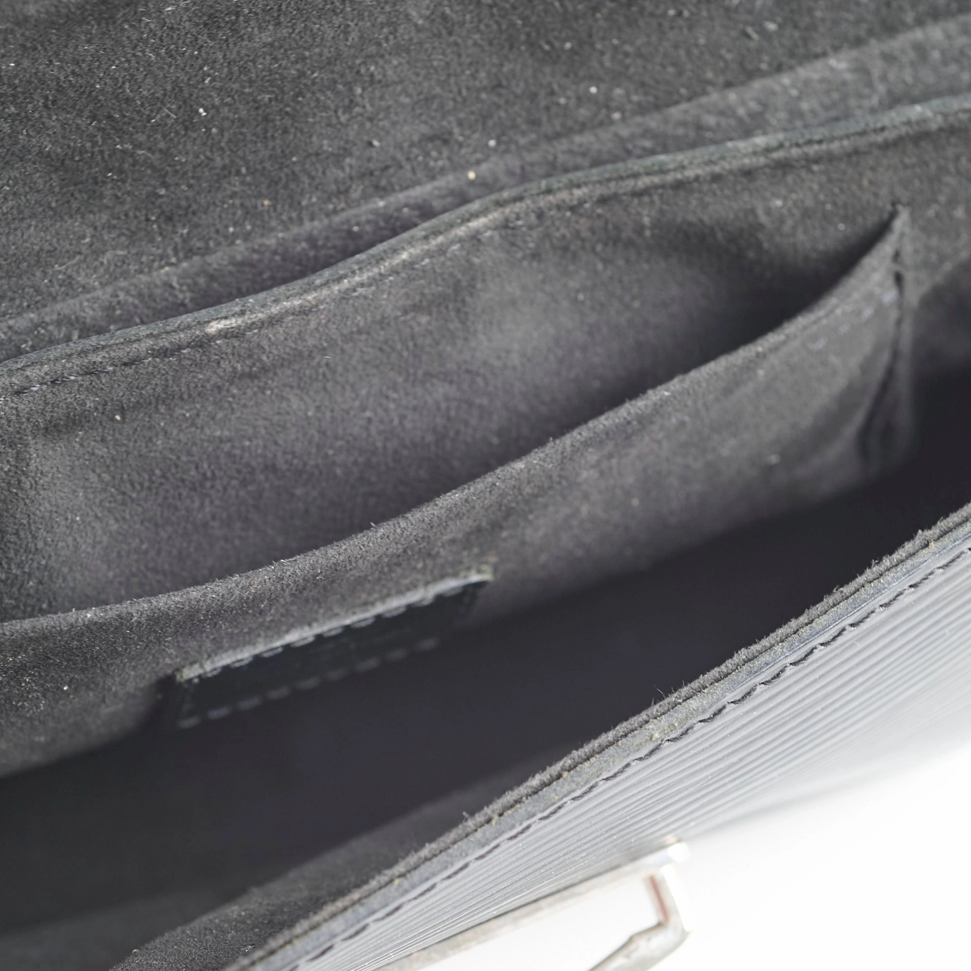 Louis Vuitton Epi Shoulder Bag Black