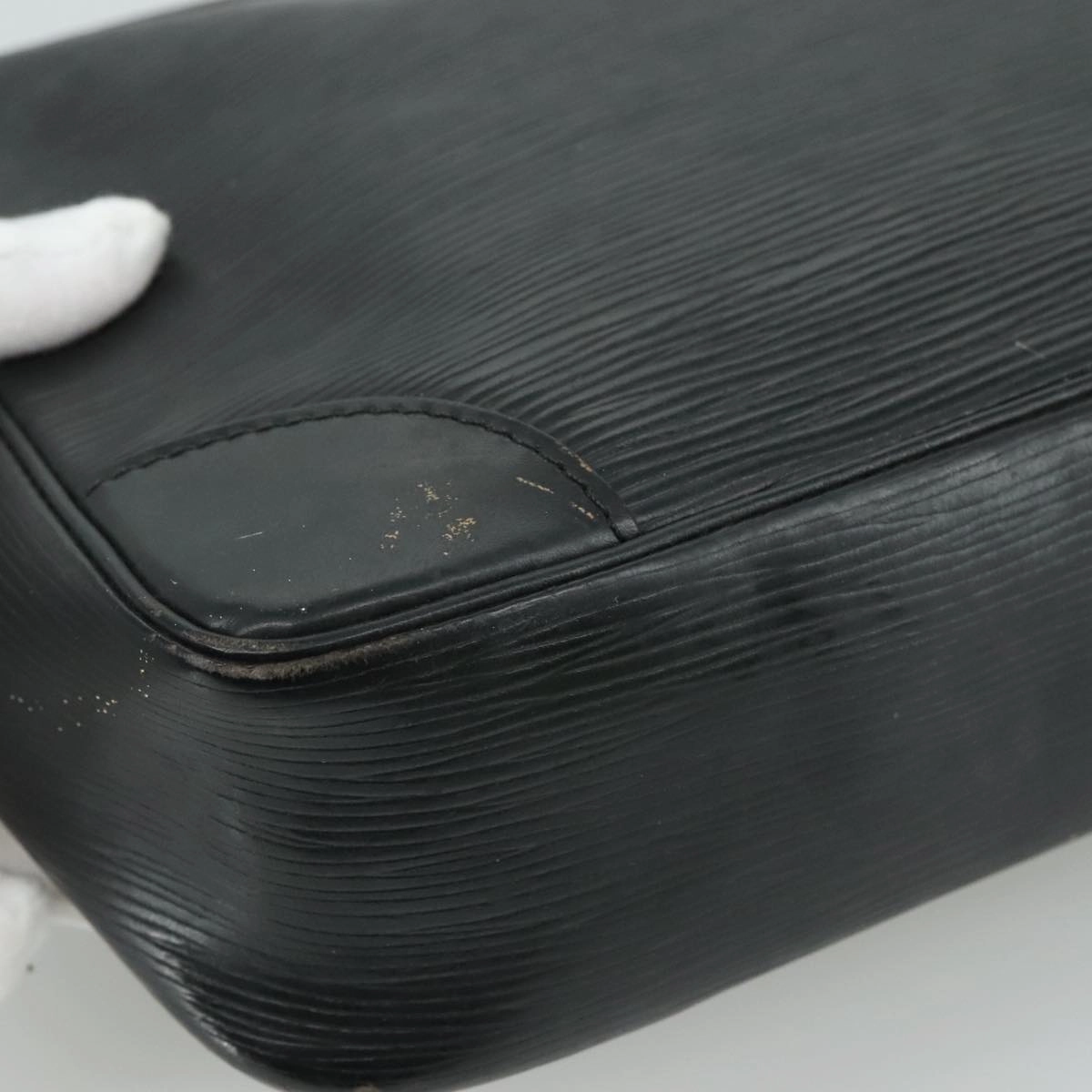 LOUIS VUITTON Epi Trocadero 27 Shoulder Bag Black M52312 LV 107062