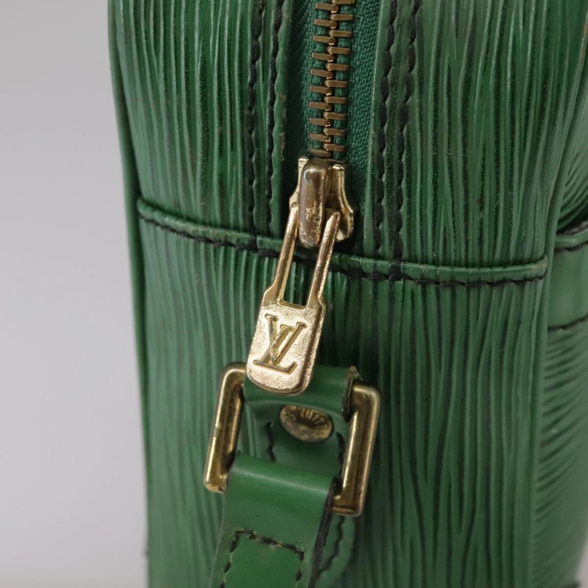 LOUIS VUITTON Epi Trocadero 27 Shoulder Bag Green M52314 LV ep6941