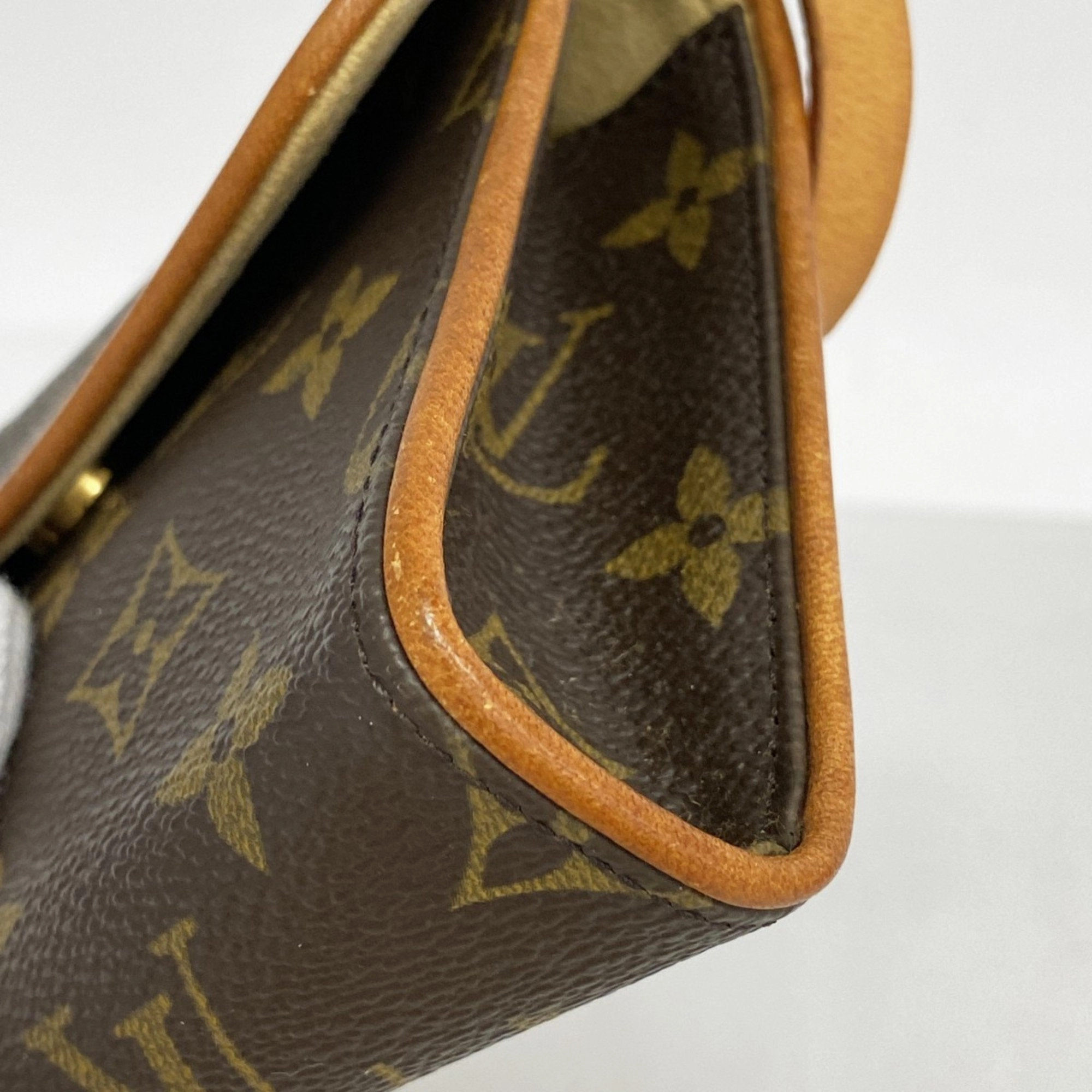 Louis Vuitton Fanny Pack (Pre-Owned)