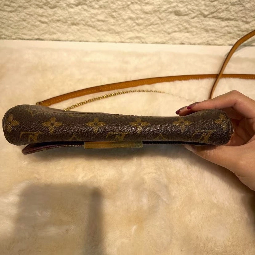 Louis Vuitton Favorite Monogram Brown Shoulder Bag