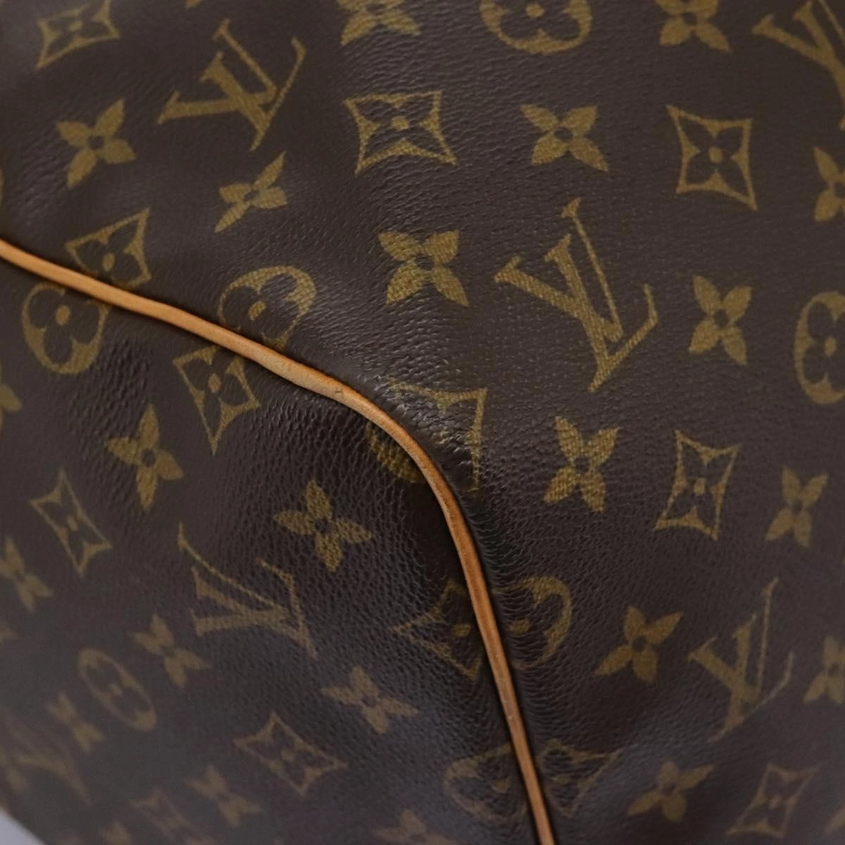 Louis Vuitton Keepall 55 Canvas Travel Bag (Pre-Owned)